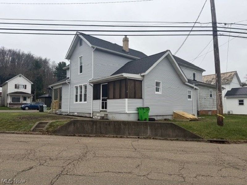 525 E High Street, Uhrichsville, OH 44683 Photo 22