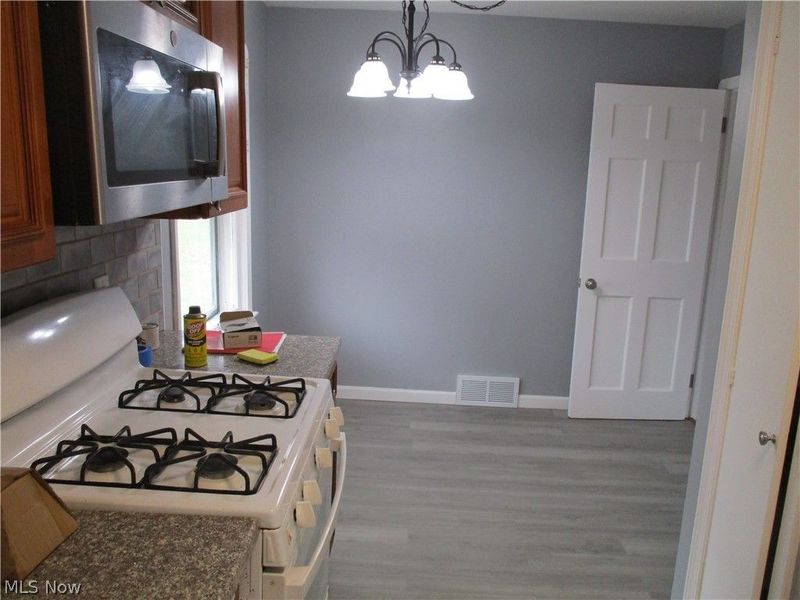 5741 W 46th Street, Parma, OH 44134 Photo 18