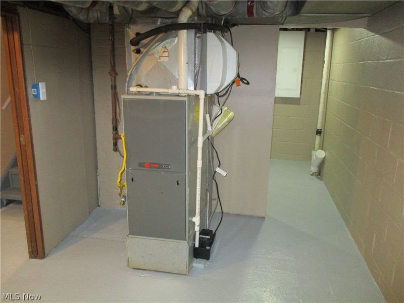 5741 W 46th Street, Parma, OH 44134 Photo 21