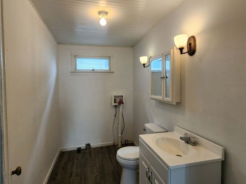 804 Gomber Avenue, Cambridge, OH 43725 Photo 11