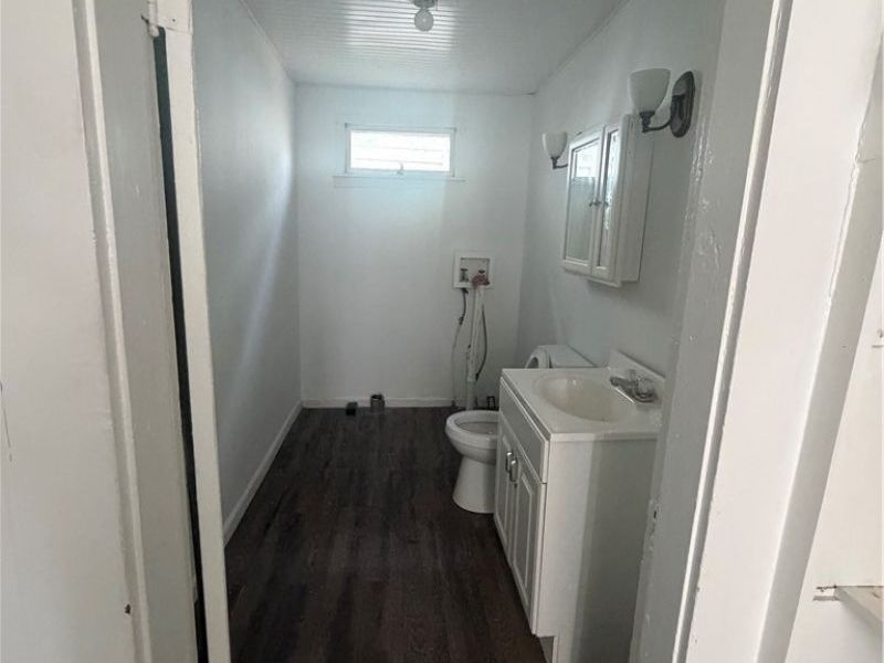 804 Gomber Avenue, Cambridge, OH 43725 Photo 12