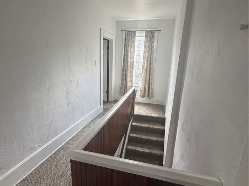 804 Gomber Avenue, Cambridge, OH 43725 Photo 13