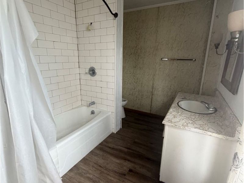 804 Gomber Avenue, Cambridge, OH 43725 Photo 14