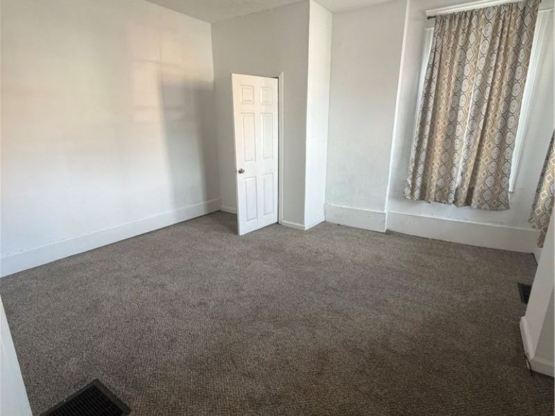 804 Gomber Avenue, Cambridge, OH 43725 Photo 17