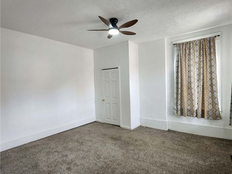 804 Gomber Avenue, Cambridge, OH 43725 Photo 18