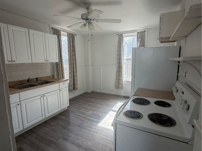 804 Gomber Avenue, Cambridge, OH 43725 Photo 7