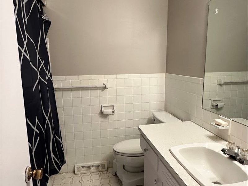 6506 Fairweather Drive, Cleveland, OH 44130 Photo 19