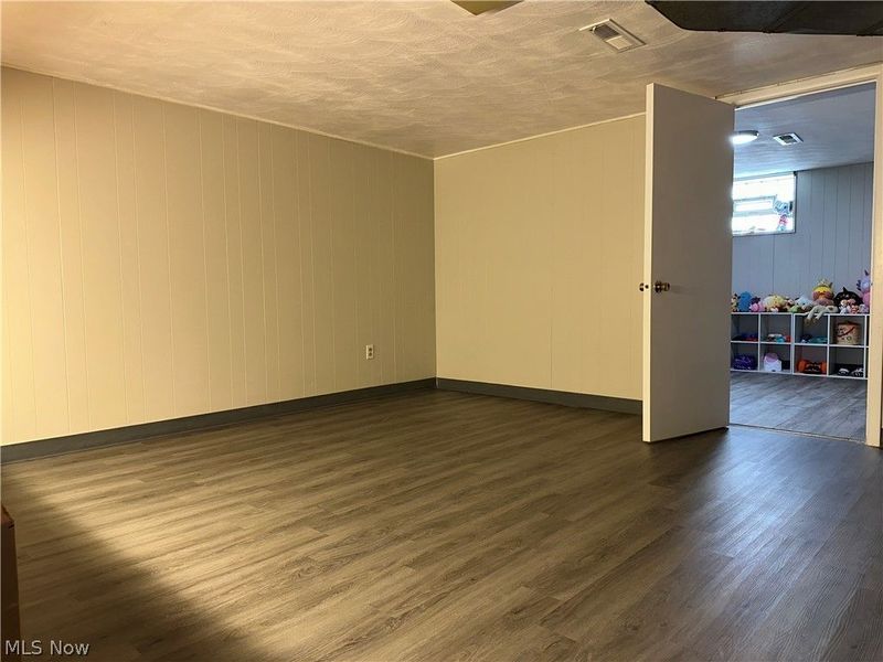 6506 Fairweather Drive, Cleveland, OH 44130 Photo 20