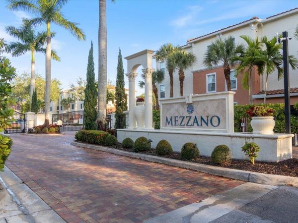 9849 Baywinds Drive, Unit 8304, West Palm Beach, FL 33411