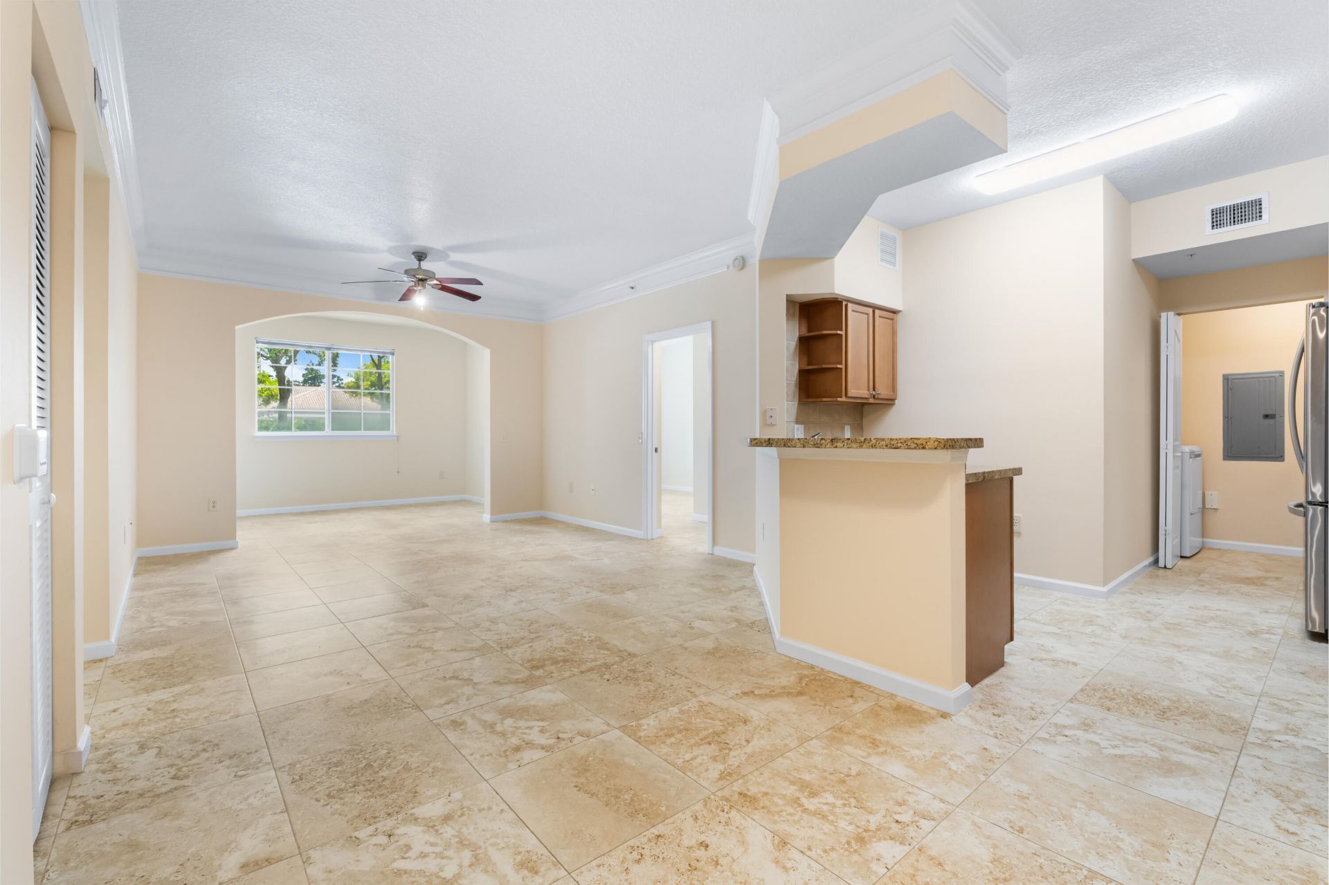 9849 Baywinds Drive, Unit 8304, West Palm Beach, FL 33411 Photo