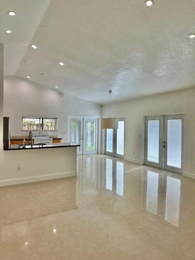 6100 W Falcons Lea Drive, Davie, FL 33331 Photo