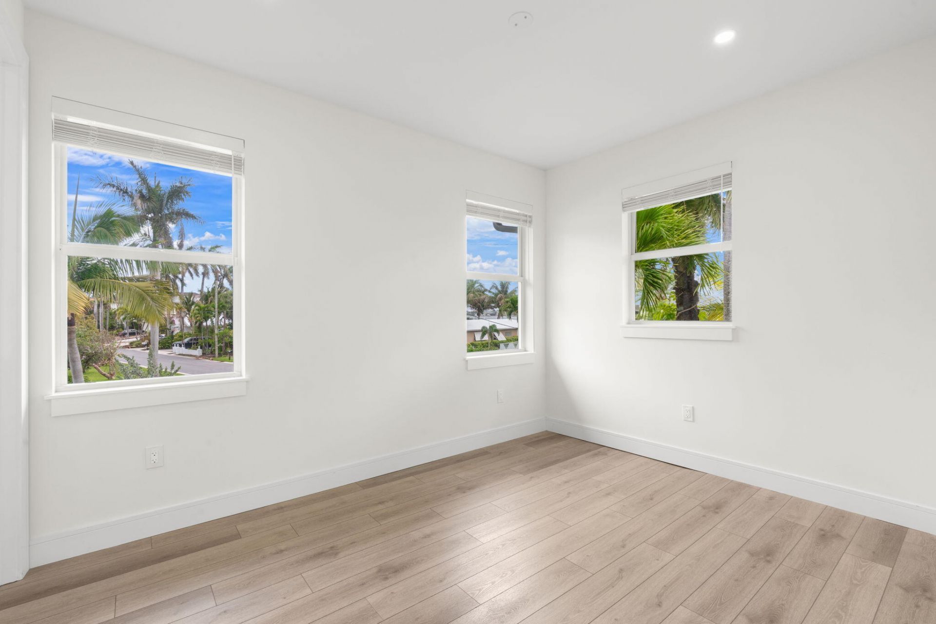 2510 N Lake Dr Drive N, Boynton Beach, FL 33435 Photo