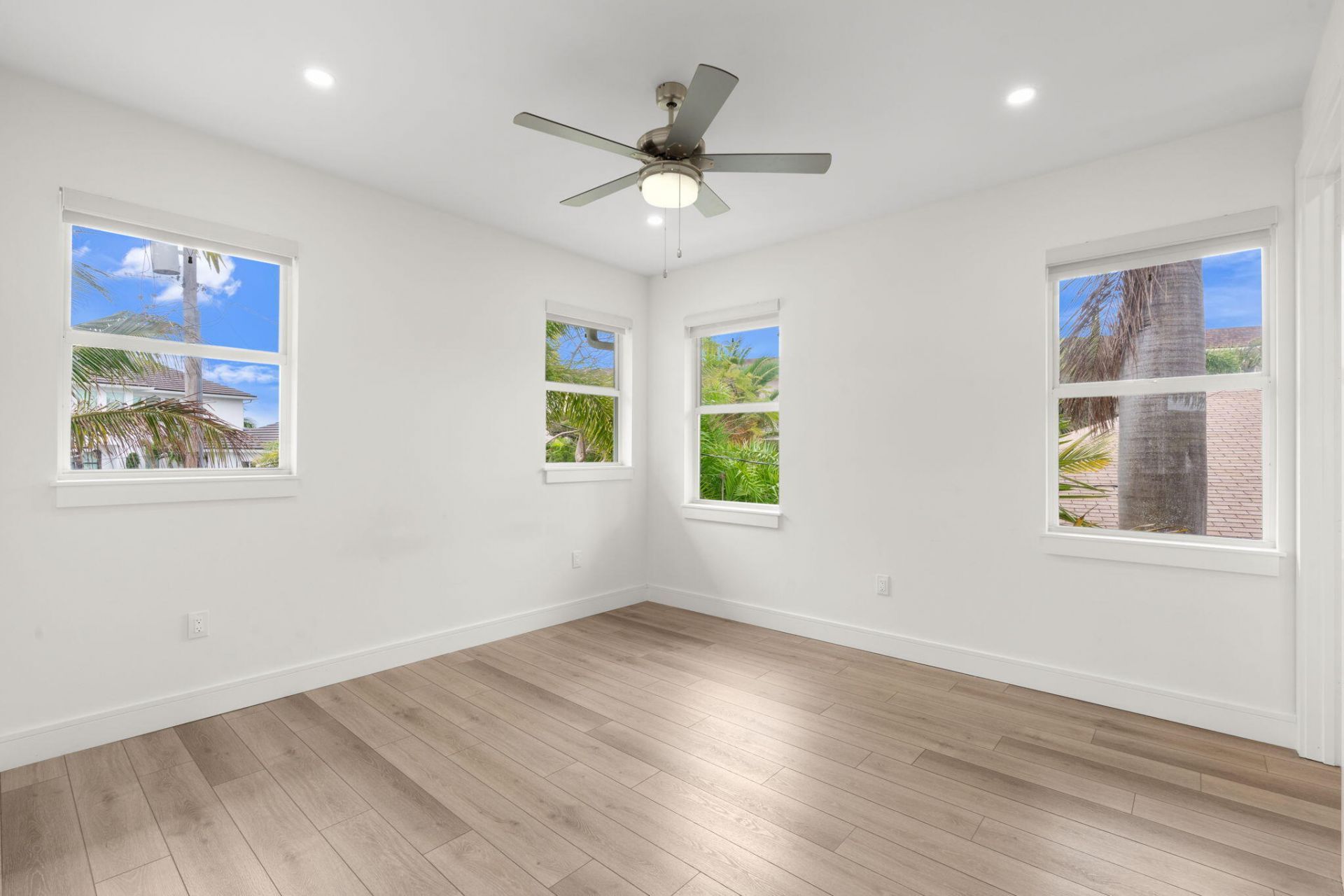 2510 N Lake Dr Drive N, Boynton Beach, FL 33435 Photo