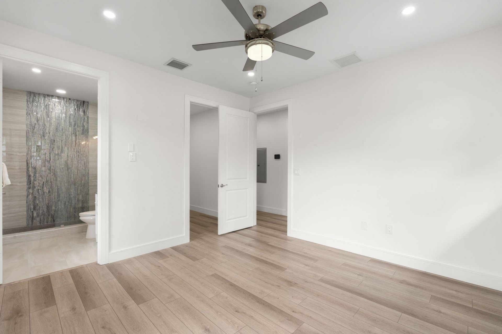 2510 N Lake Dr Drive N, Boynton Beach, FL 33435 Photo