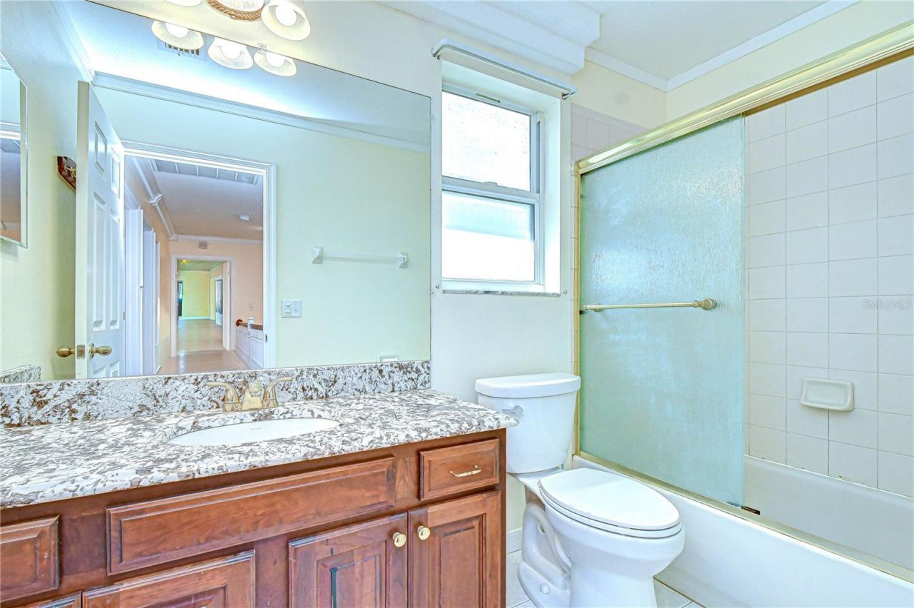 1121 Split Silk Street , Valrico, FL 33594 Photo