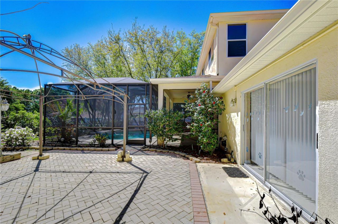 1121 Split Silk Street , Valrico, FL 33594 Photo