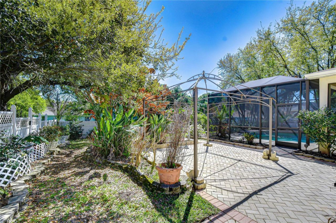 1121 Split Silk Street , Valrico, FL 33594 Photo