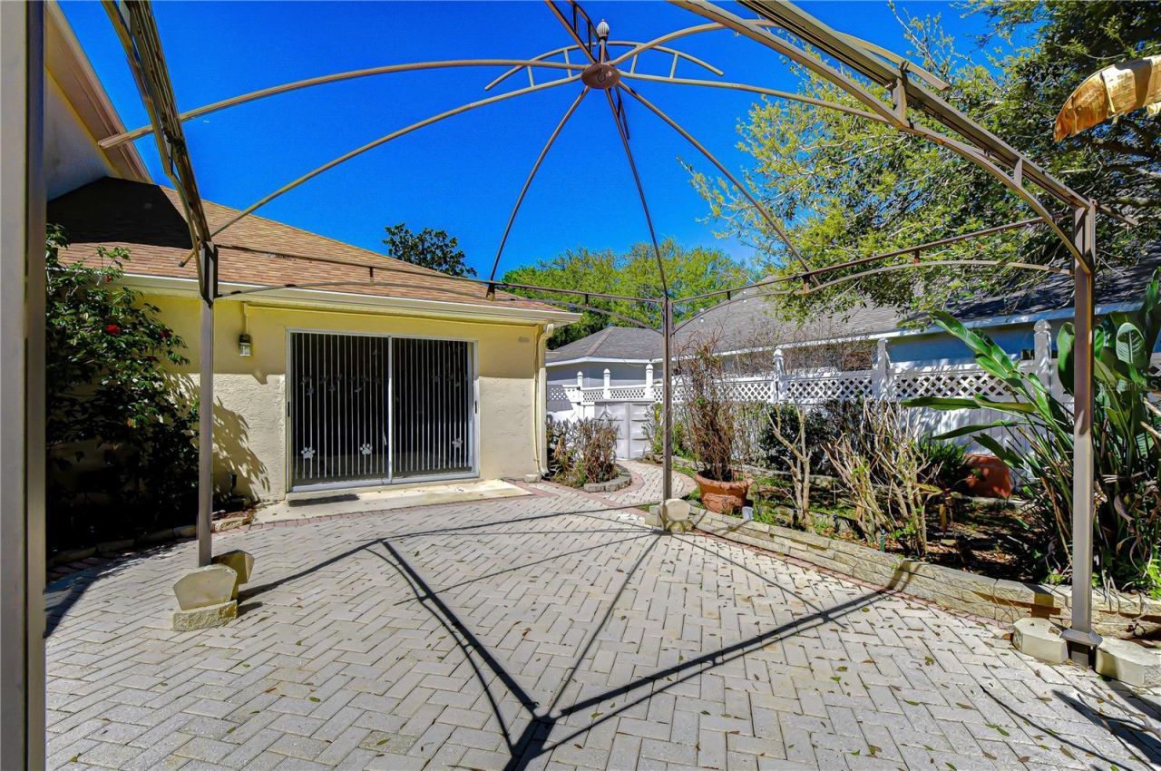 1121 Split Silk Street , Valrico, FL 33594 Photo