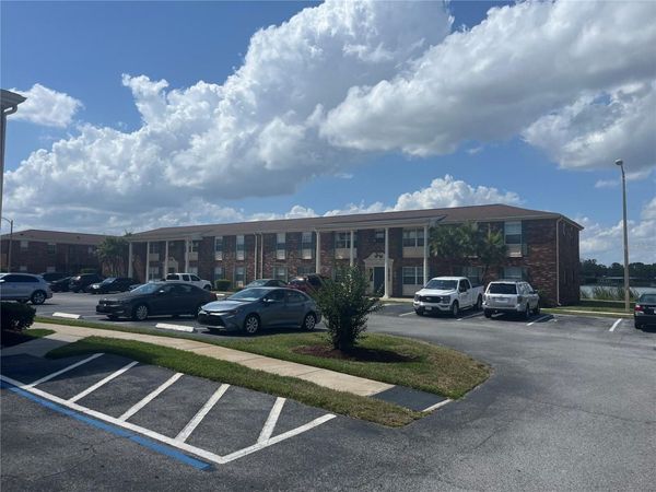 1920 E EDGEWOOD DRIVE, Unit J8, LAKELAND, FL 33803