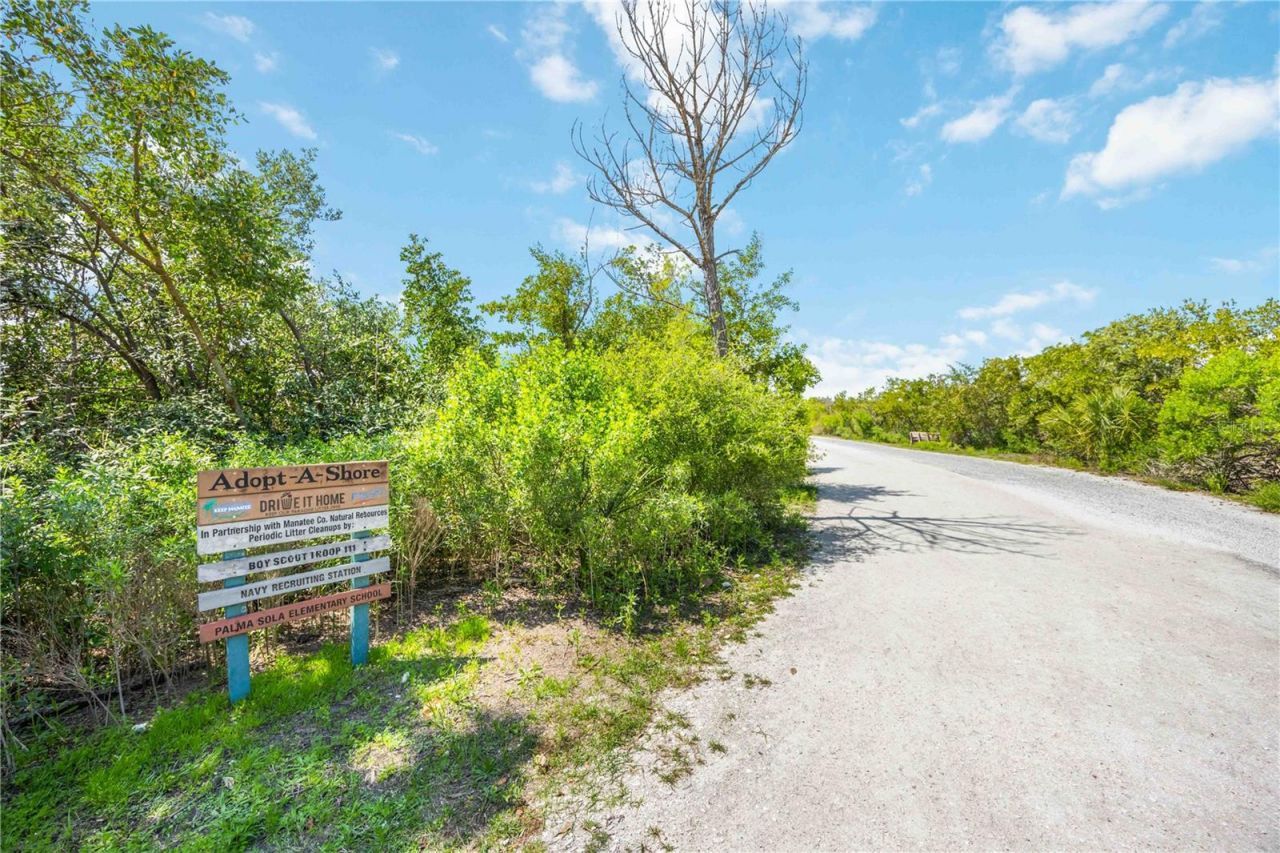 311 75th St Court Nw, Bradenton, FL 34209 Photo