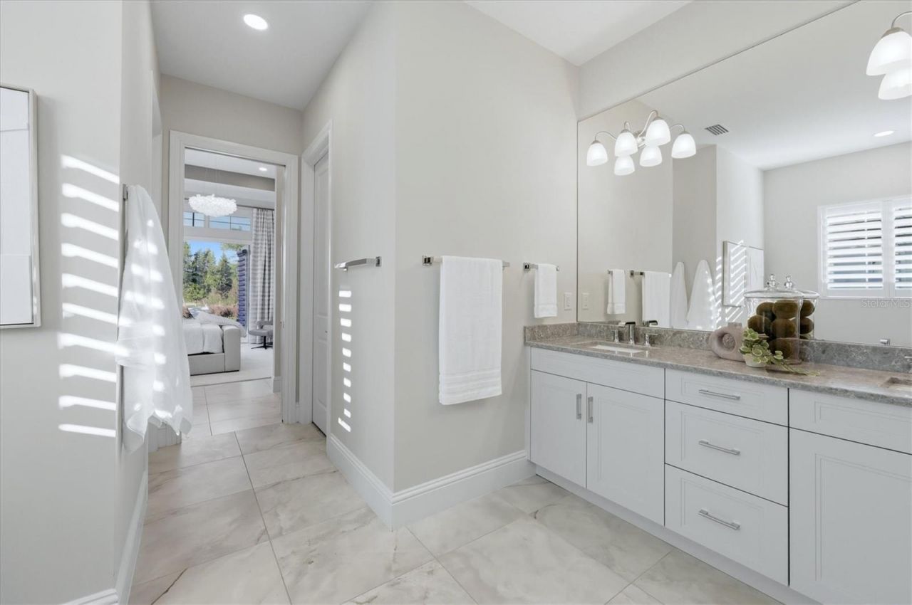8352 Sea Glass Court, Sarasota, FL 34240 Photo