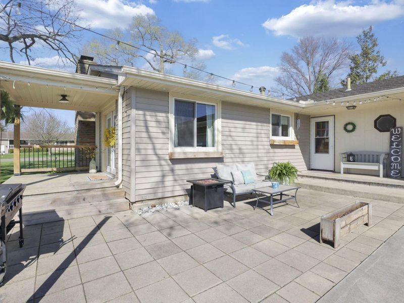 780 Fieldson Drive, Heath, OH 43056 Photo 3