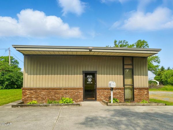 1007 N Center Street, Lima, OH 45801