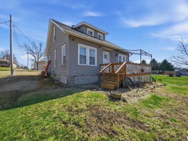 206 N WASHINGTON Street, Washburn, IL 61570