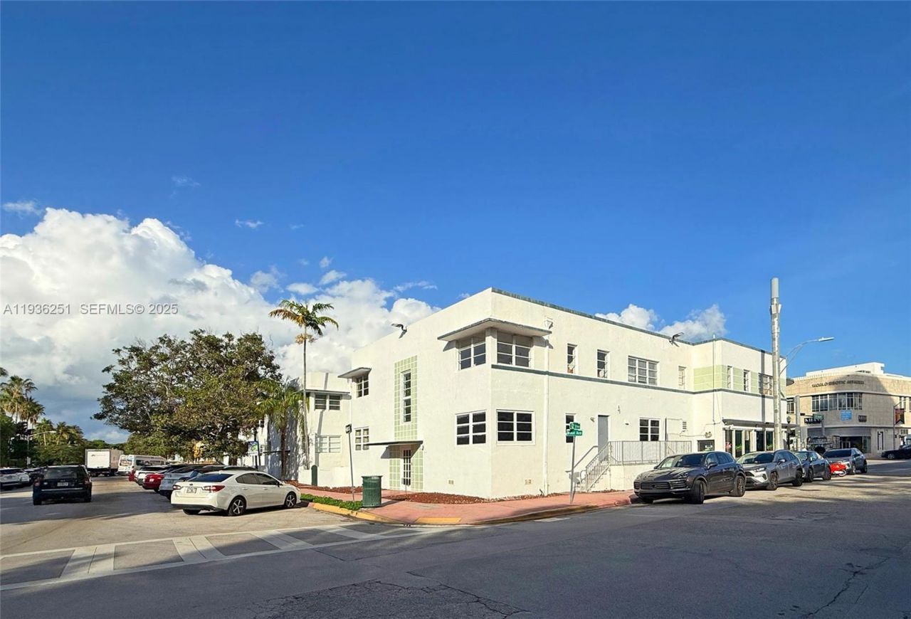 1200 Washington Ave , Miami Beach, FL 33139 Photo