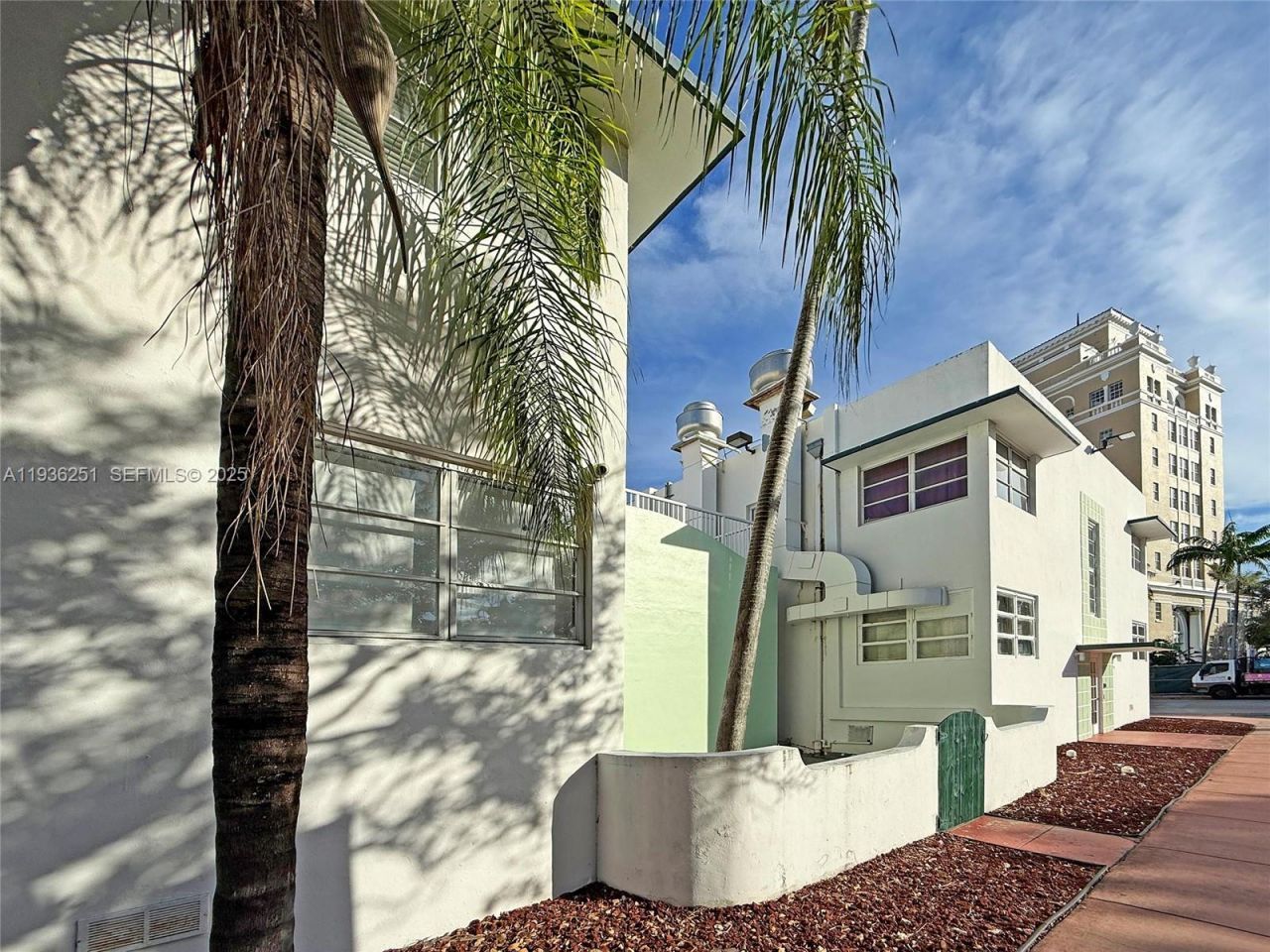 1200 Washington Ave , Miami Beach, FL 33139 Photo