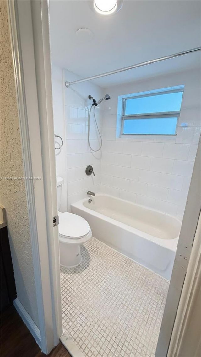 9461 Evergreen Pl , Unit 305, Davie, FL 33324 Photo