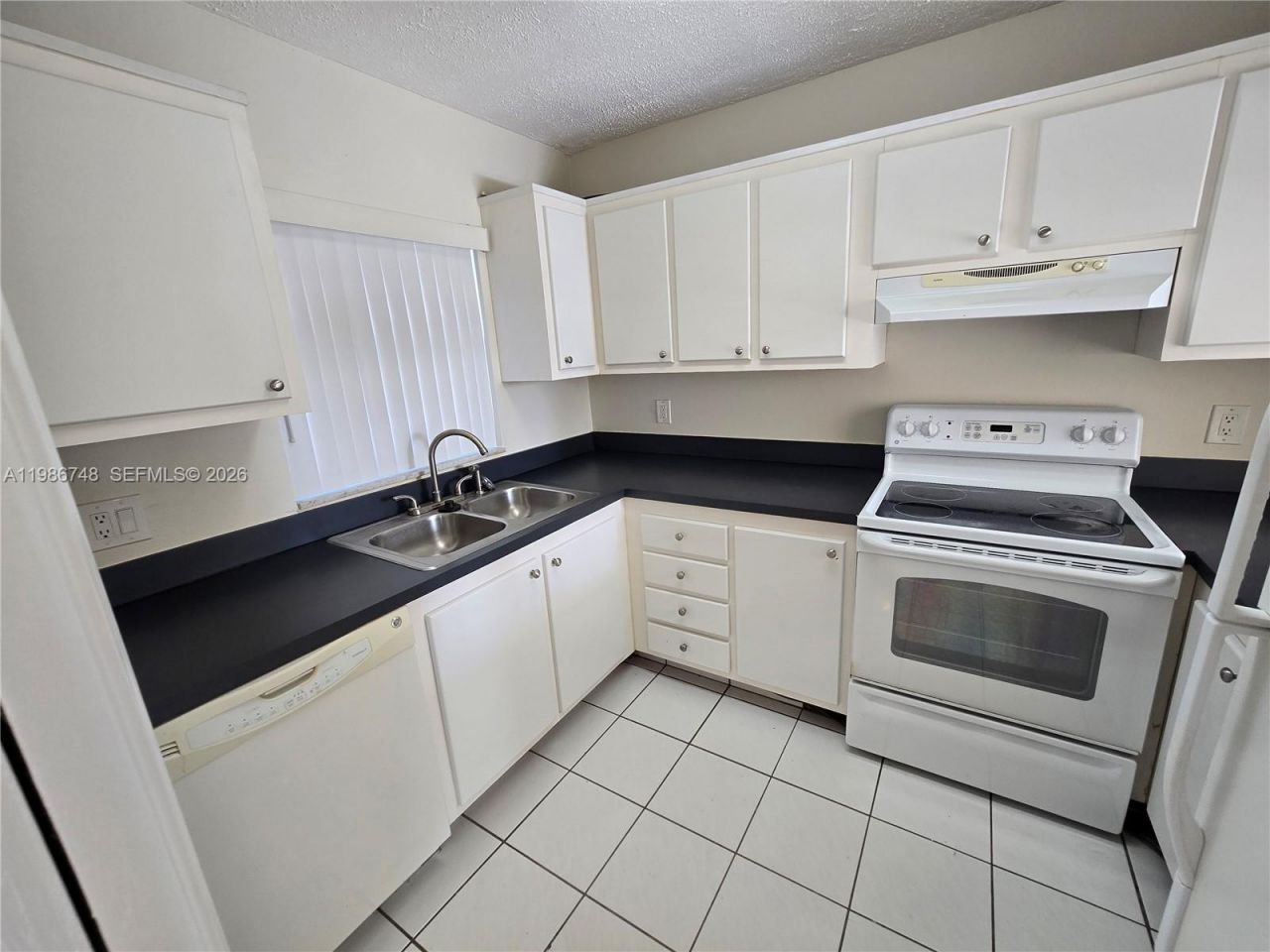 9461 Evergreen Pl , Unit 305, Davie, FL 33324 Photo
