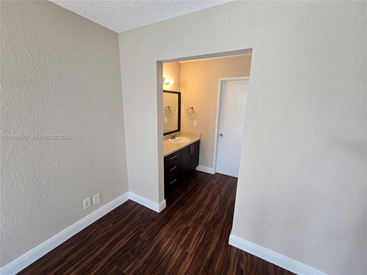 9461 Evergreen Pl, Unit 305, Davie, FL 33324 Photo