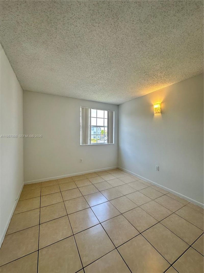 9701 Fontainebleau Blvd, Unit C203, Miami, FL 33172 Photo
