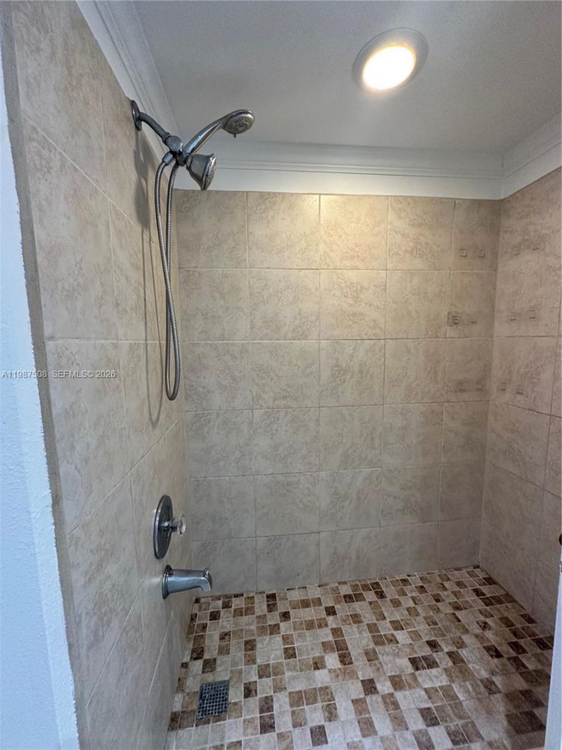 9701 Fontainebleau Blvd, Unit C203, Miami, FL 33172 Photo