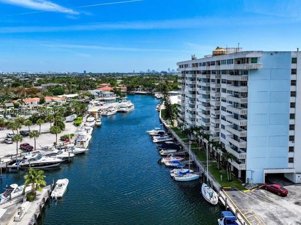 13155 Ixora Ct , Unit 512, North Miami, FL 33181