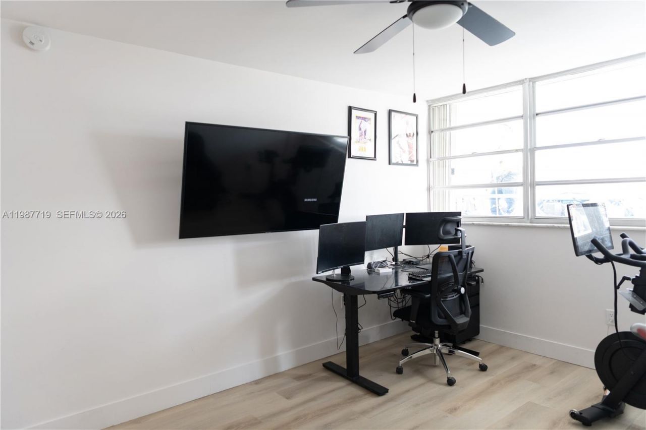 13155 Ixora Ct , Unit 512, North Miami, FL 33181 Photo