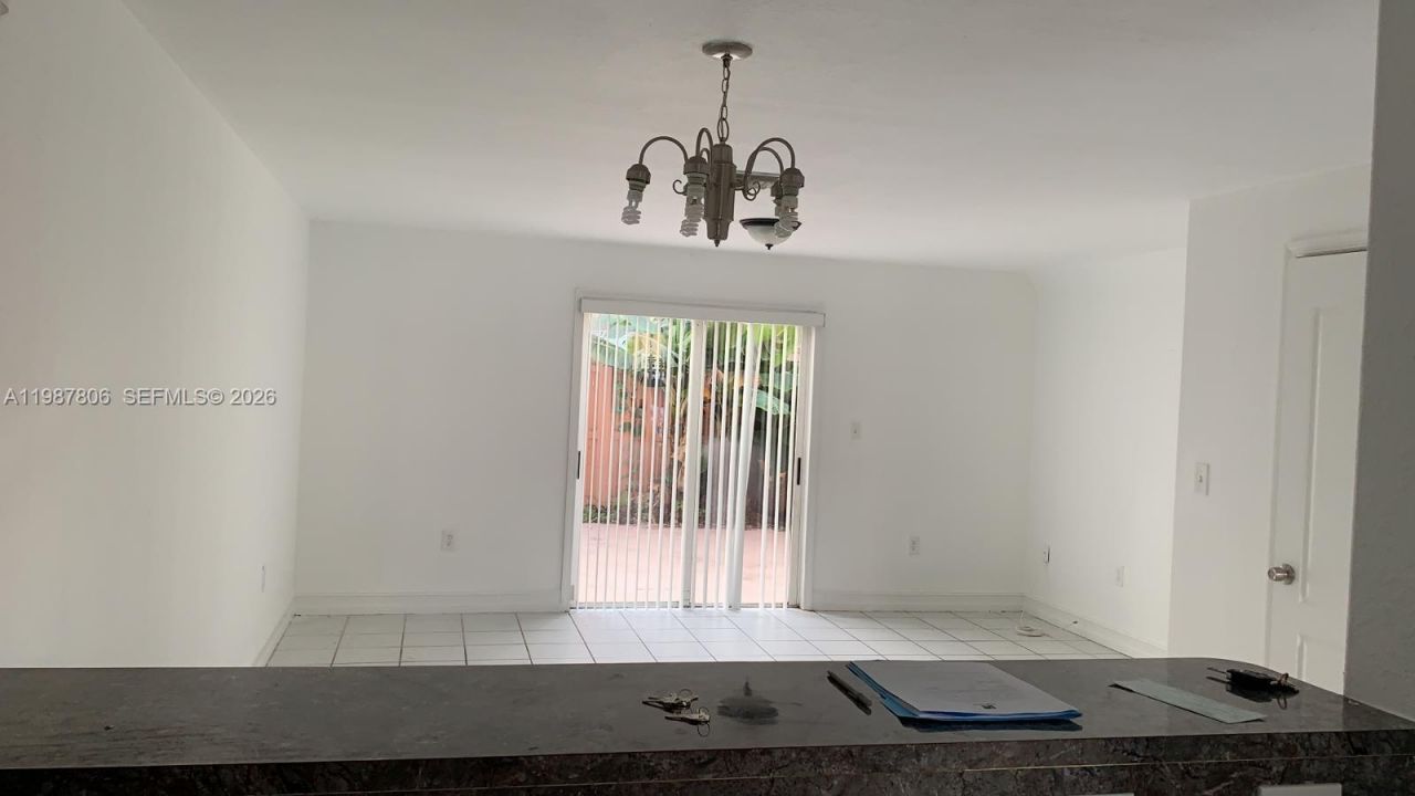 7905 NW 8 St , Unit 8A, Miami, FL 33126 Photo