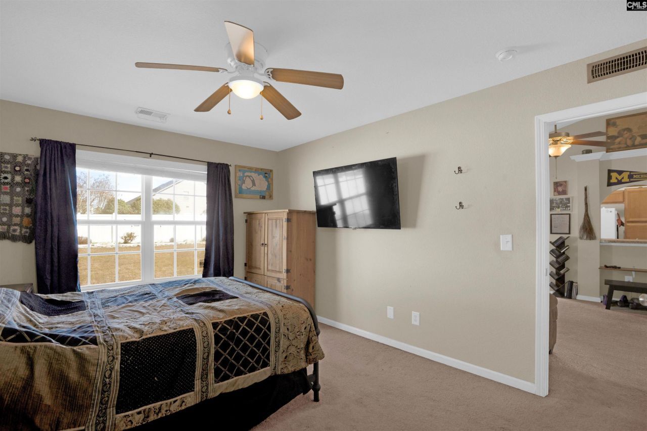 110 Stonecross Court Photo 11