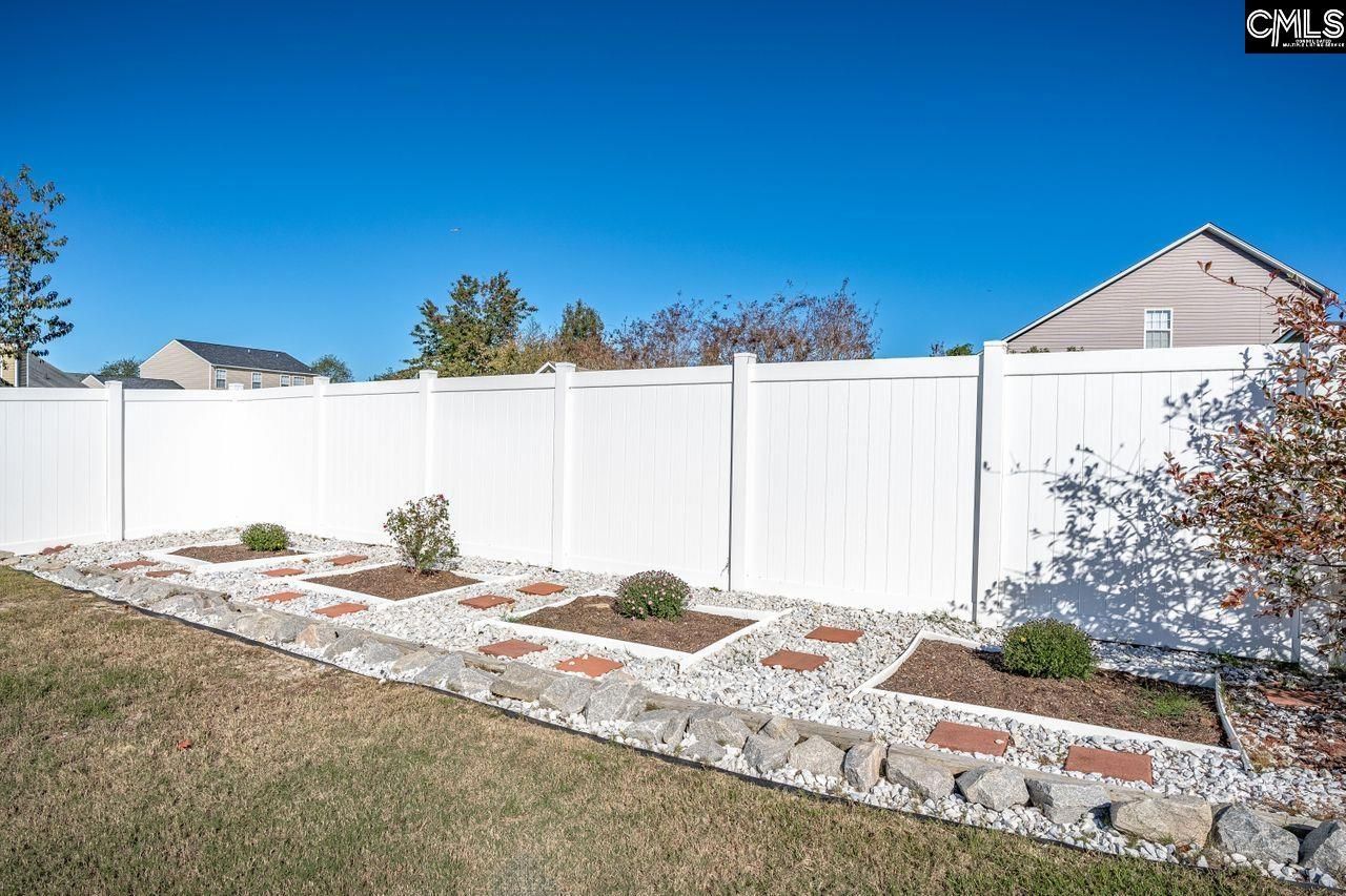 110 Stonecross Court Photo 17