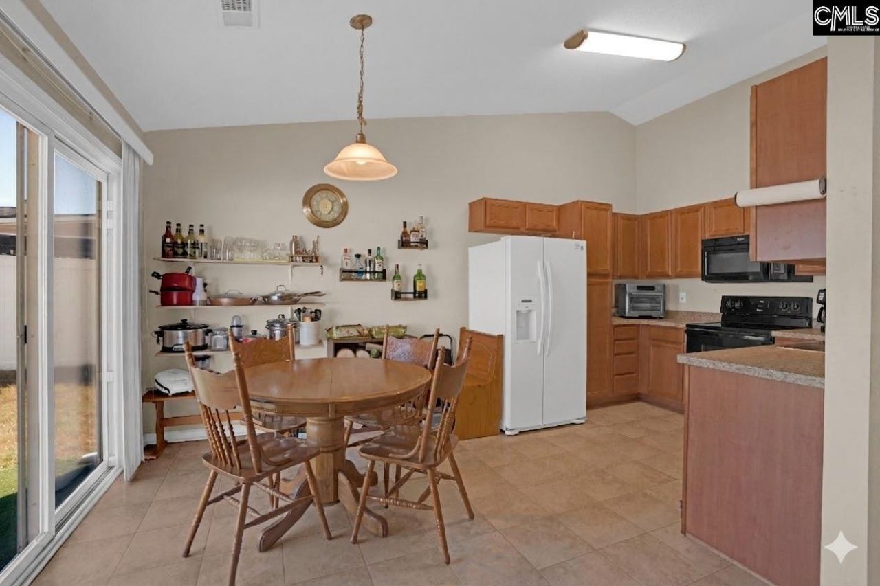 110 Stonecross Court Photo 7