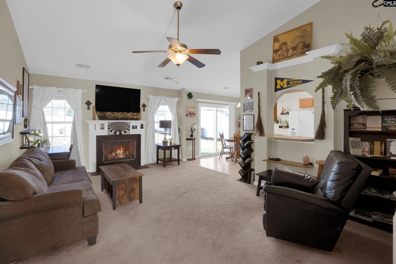 110 Stonecross Court Photo 8