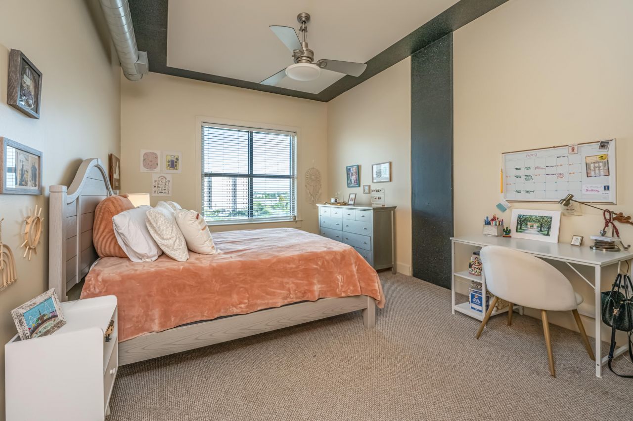 150 Bee Street Photo 13