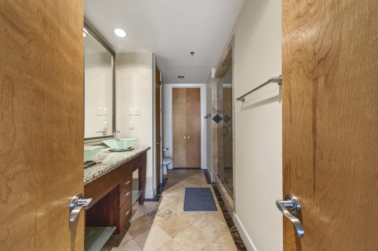 150 Bee Street Photo 21