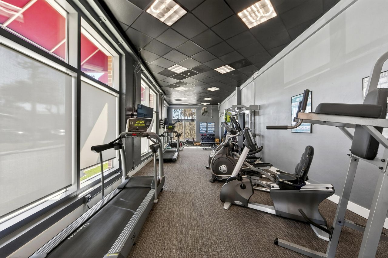 150 Bee Street Photo 27