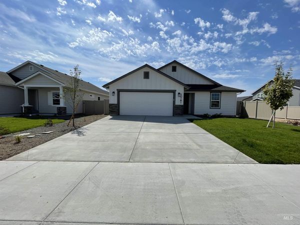 10781 Armuth St, Caldwell, ID 83605
