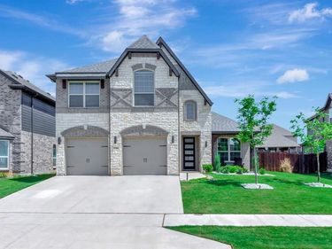 9304 Saltbrush Street, Fort Worth, TX 76177