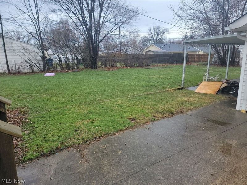 531 E 331st Street, Eastlake, OH 44095 Photo 4