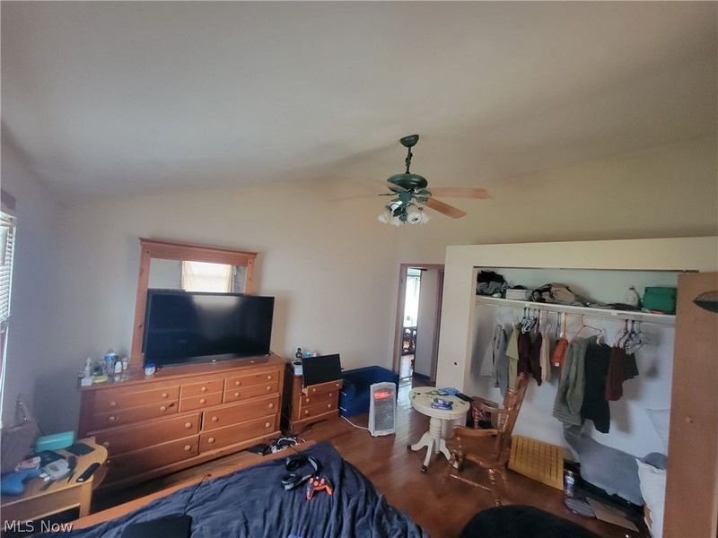 531 E 331st Street, Eastlake, OH 44095 Photo 7