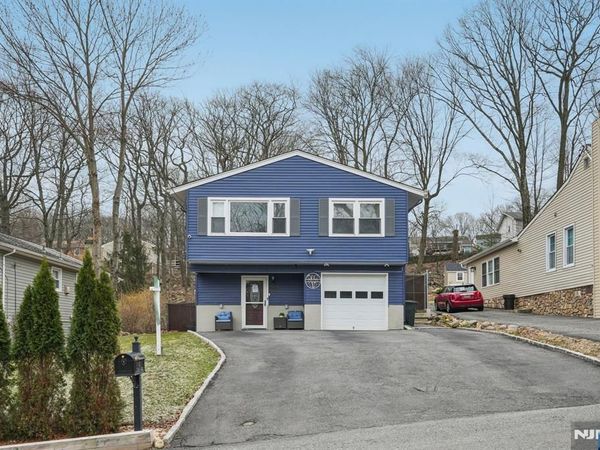 47 Cherokee Avenue, Rockaway Township, NJ 07866